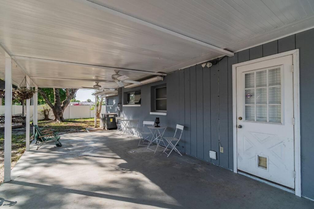 הוילה טאמפה Town 'N' Country Cozy Corner, Your Florida Fun Hub מראה חיצוני תמונה