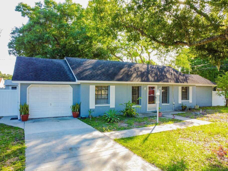 הוילה טאמפה Town 'N' Country Cozy Corner, Your Florida Fun Hub מראה חיצוני תמונה